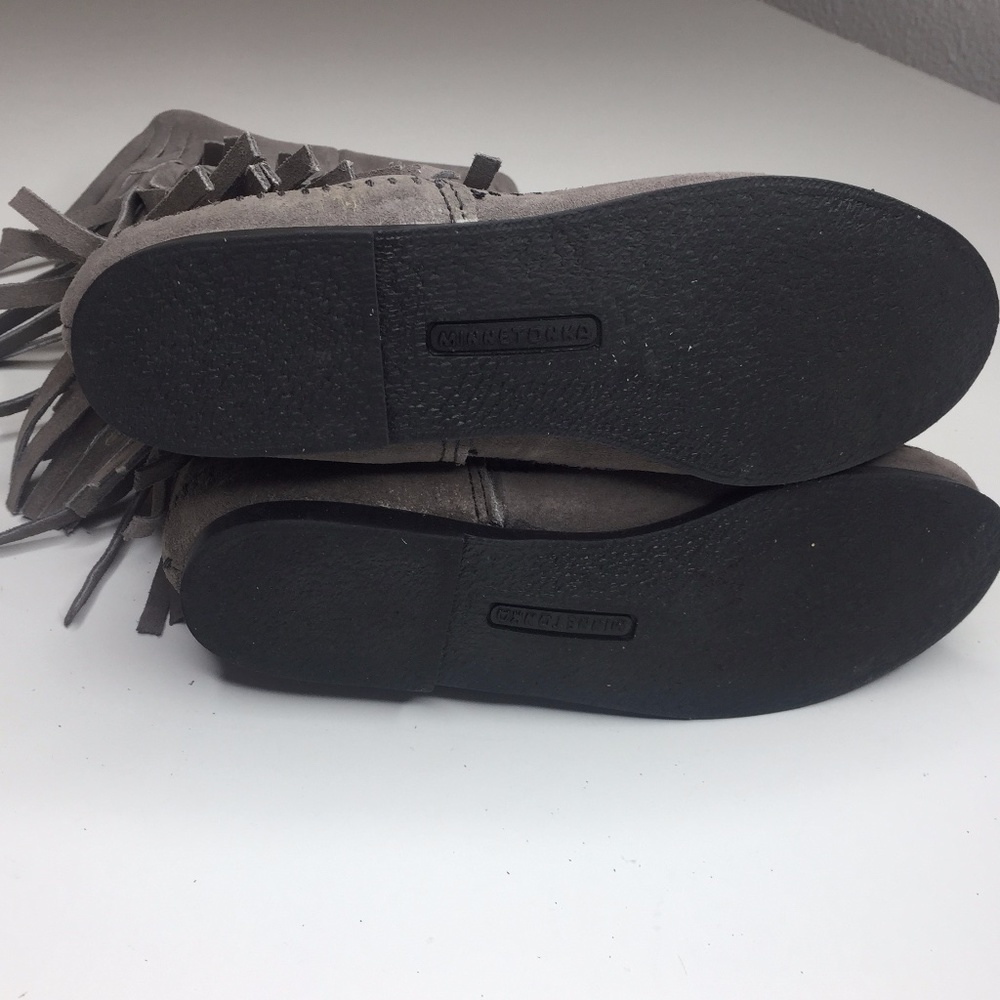 Minnetonka 3 Layer Fringe Moccasin Boots Size 7. - image 7
